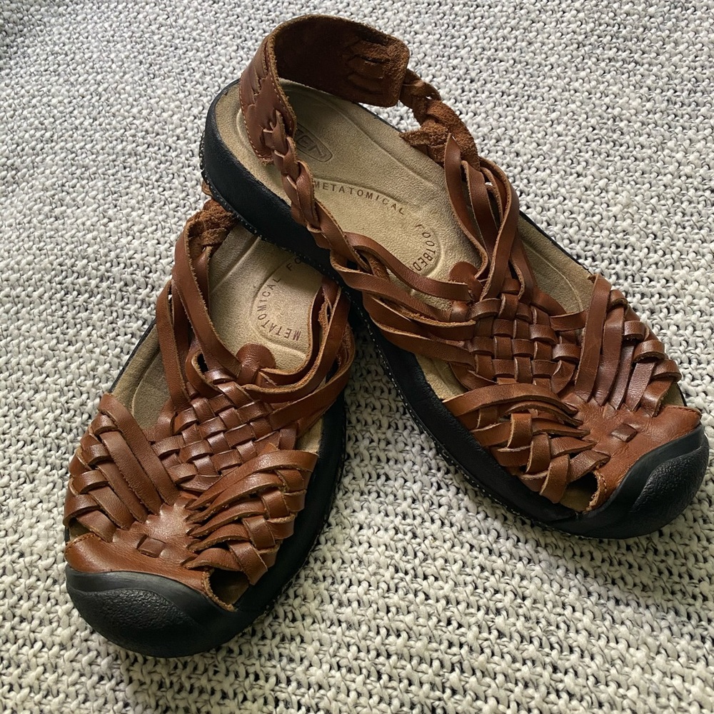 KEEN brown leather Huarache RARE sandals!
